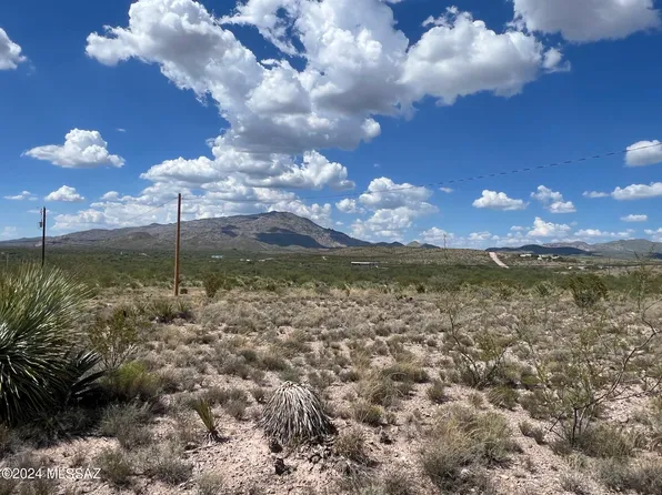 E Bell Rd, Vail, AZ 85641