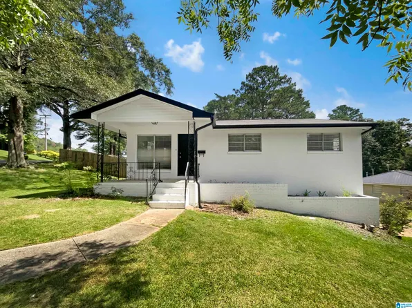 1100 Robert E Lee St, Leeds, AL 35094