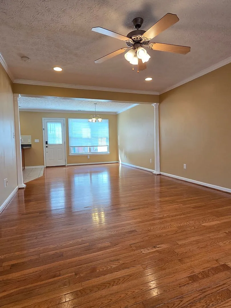 587 S. Atcher Street — Photo 4