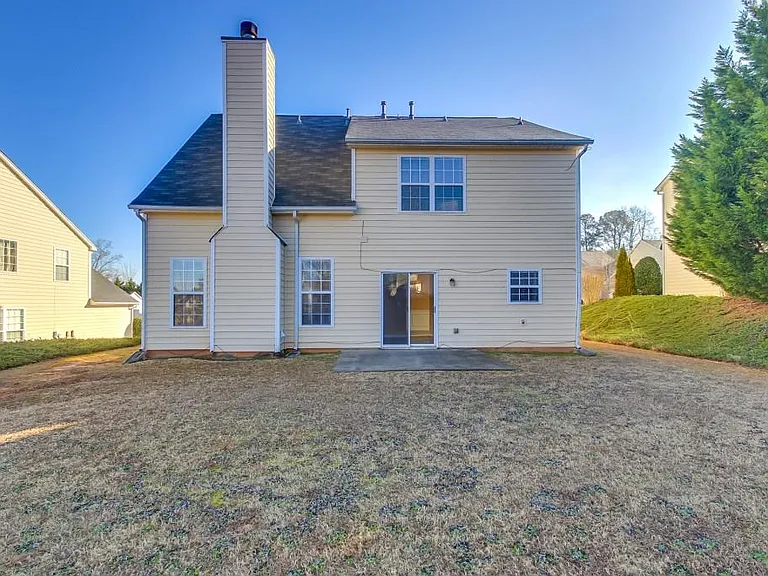 425 Lazy Willow Ln — Photo 2
