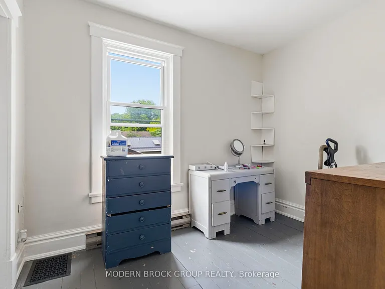 322 King St W — Photo 18