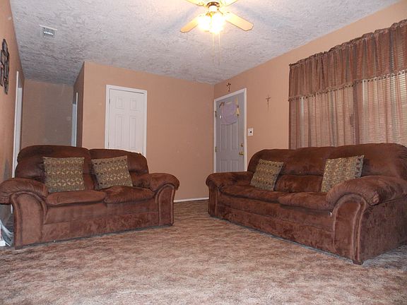 5th image of 1621 S Ave C