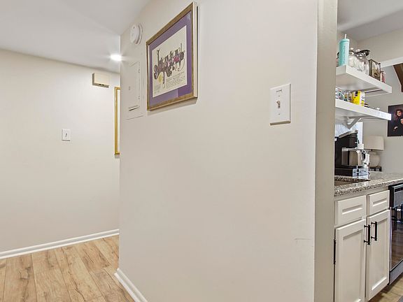 4th image of 256 Driftwood Bay N Unit 42C