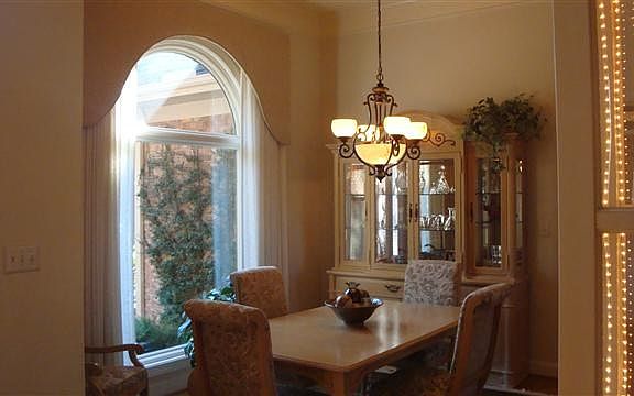 4th image of 12 Abbottsford Dr