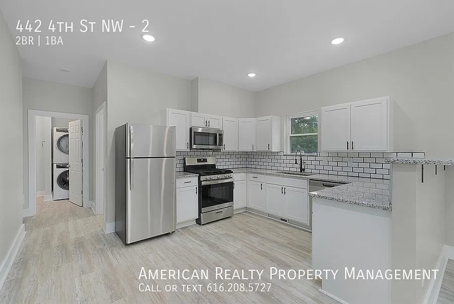 2 bed, 955 sqft, $1,750 — Photo 1