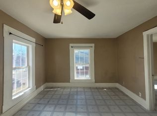 310 W 7th St, Grand Island, NE 68801