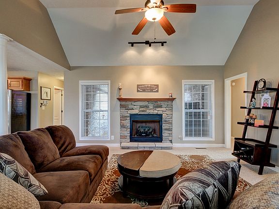 4th image of 3550 Persinger Ln