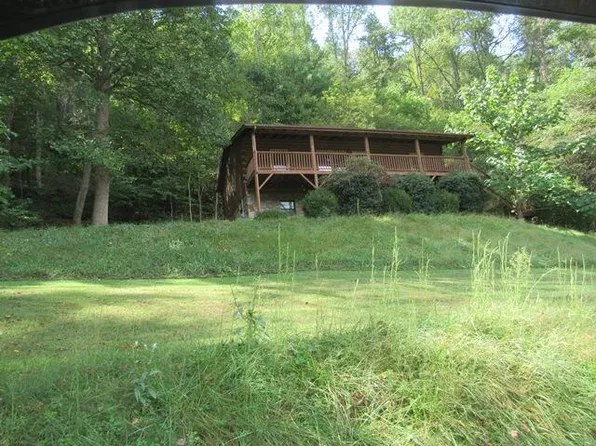 85 Guy Knob Rd, Franklin, NC 28734