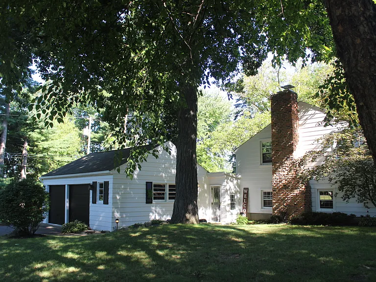 275 Woodland Dr — Photo 36