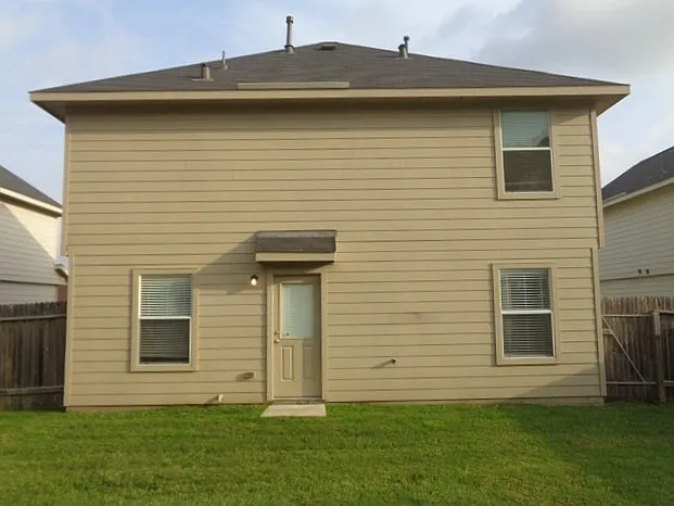 3306 Maris Way — Photo 13