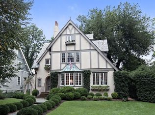 10 Hesketh St, Chevy Chase, MD 20815