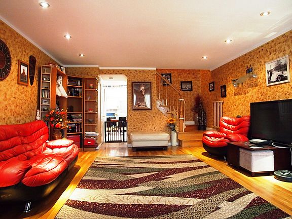 5th image of 15 Glover St #B