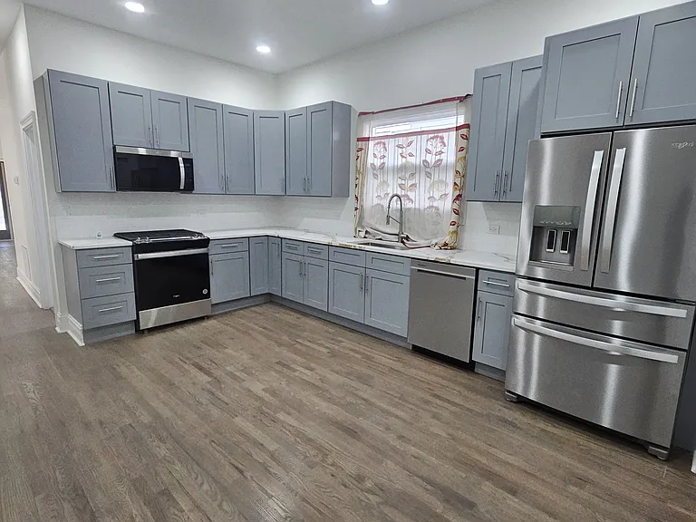 5849 S Princeton Ave #1 — Photo 3