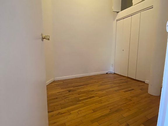 3rd image of 690 Greenwich St APT 1D