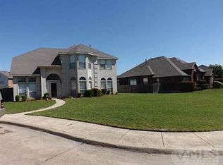425 Summertree Ln, Desoto, TX 75115