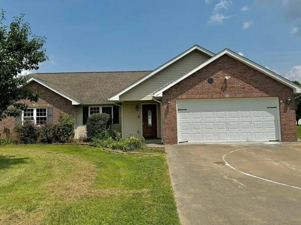 11188 Maggie Dr, Marion, IL 62959