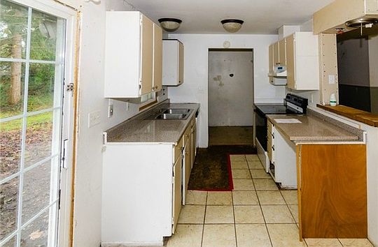 2nd image of 5120 Vale Ct SE