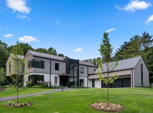 286 Country Dr, Weston, MA 02493