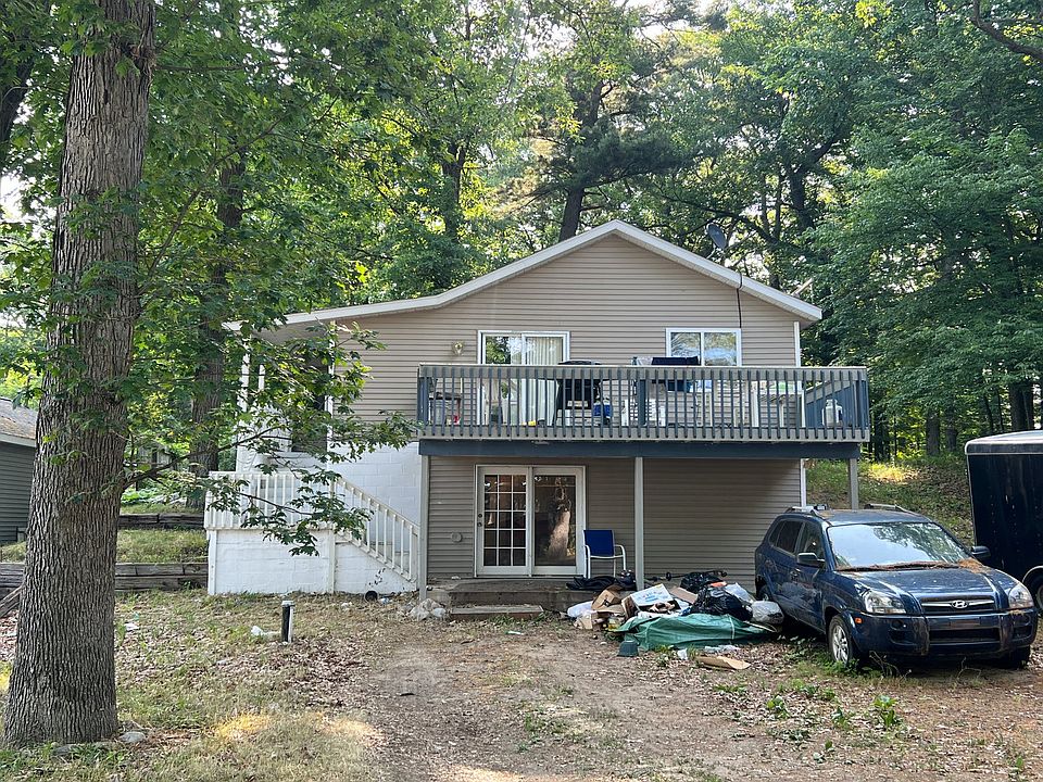 1st image of 16838 Shawano Dr NE