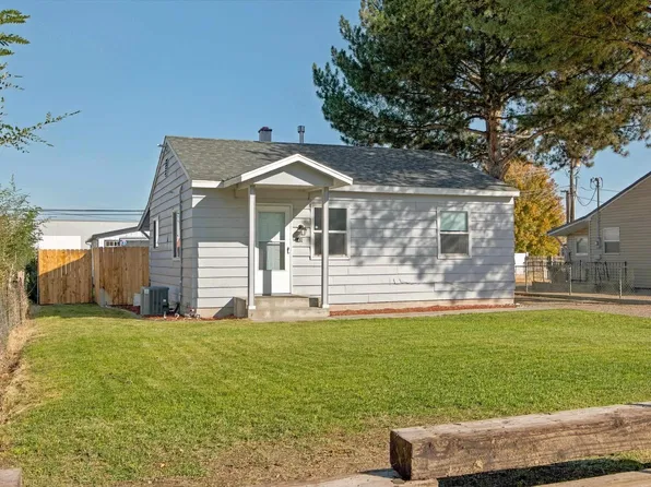 146 Walnut St, Burbank, WA 99323