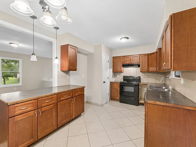416 SE Claremont St — Photo 14