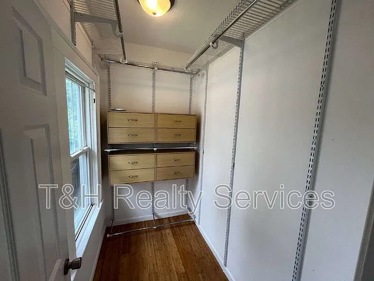4831 Winthrop Ave — Photo 10