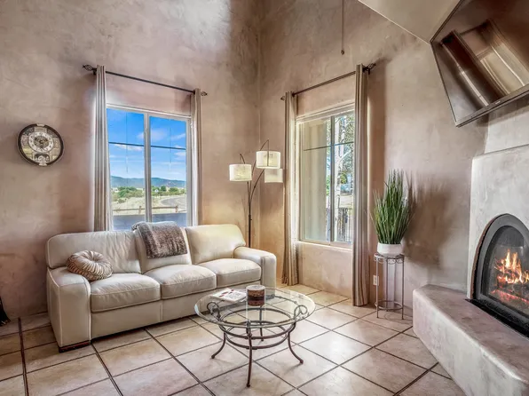 24 Emory Pass, Santa Fe, NM 87508