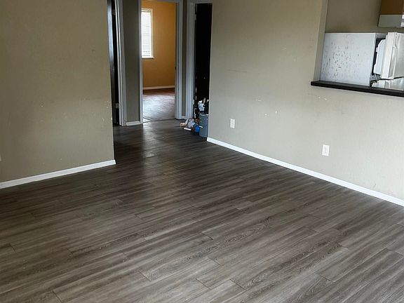 3rd image of 2706 Martin Luther King Dr