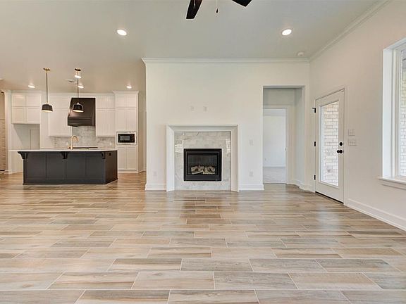 4th image of 3405 Slate River Dr