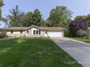 2035 Harbor Inn St, Holland, MI 49424