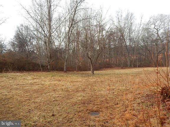 4th image of 114 Marshall Rd