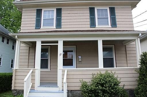 3rd image of 39 Dysart St