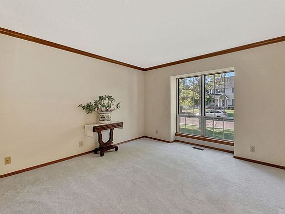 2nd image of 5214 E Pembrook Cir