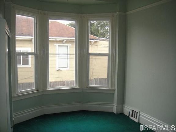 4th image of 161 Sagamore St