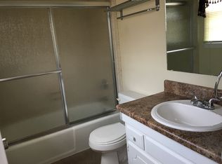 3840 Sturbridge Dr, Hope Mills, NC 28348