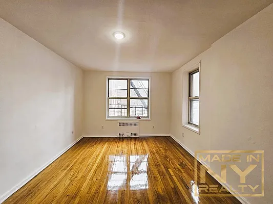 Rented by Made In NY Realty | media 21