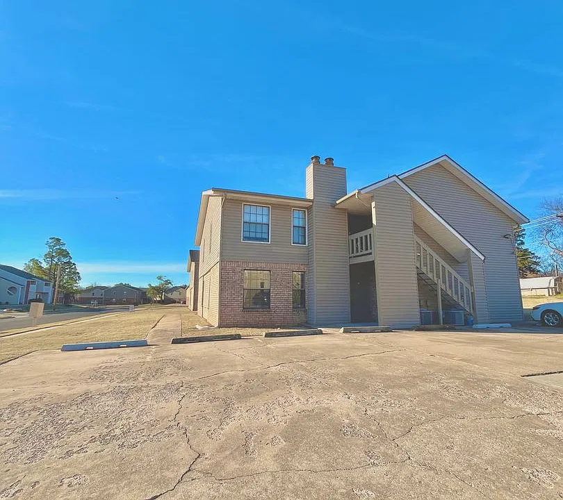 233 Chalmette Dr