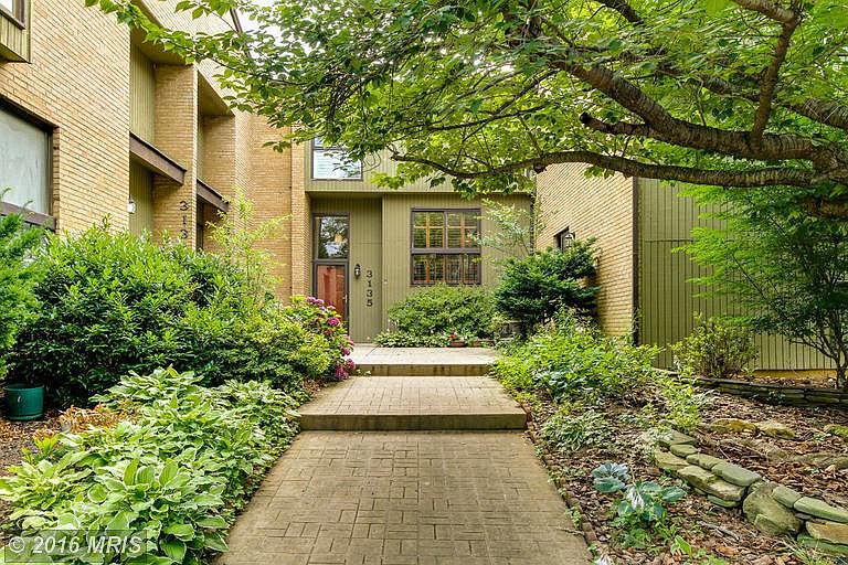 Inviting curb appeal