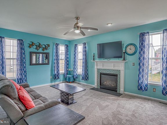 5th image of 526 Middlesex Dr