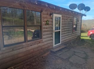 297 Madison St #5270, Huntsville, AR 72740