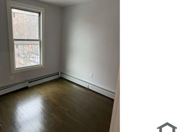 2288 Beaumont Ave Floor 2