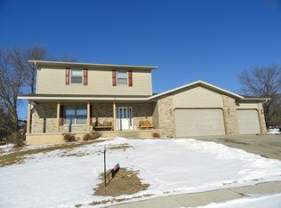 533 Eagle Rdg, Portage, WI 53901