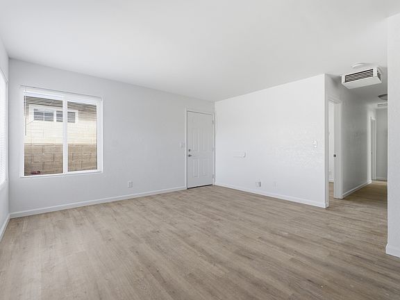 3rd image of 15922 Koch St #B