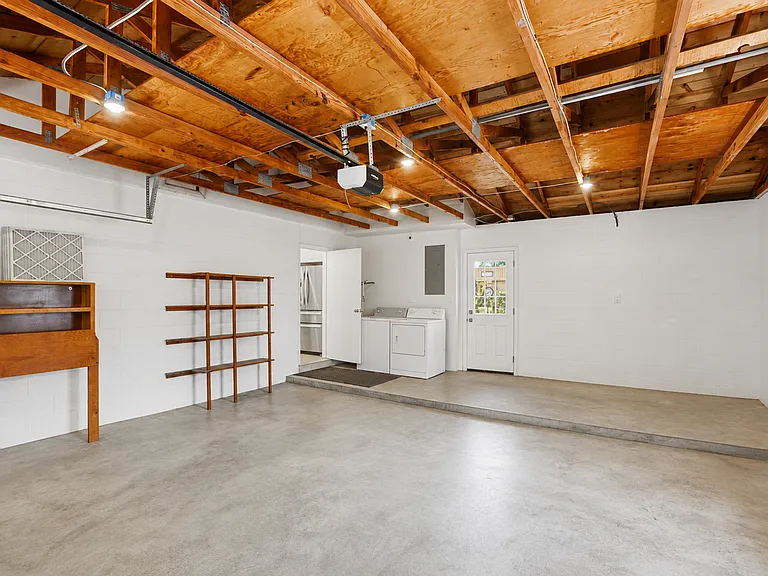 3817 Bainbridge Ave — Photo 24