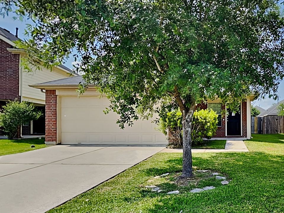 1st image of 8715 Doskocil Dr