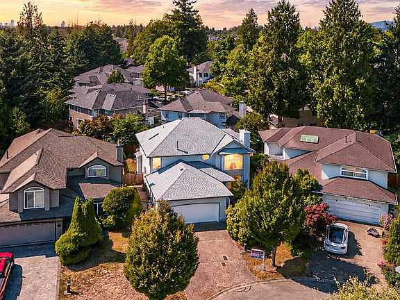 4th image of 16042 108a Ave