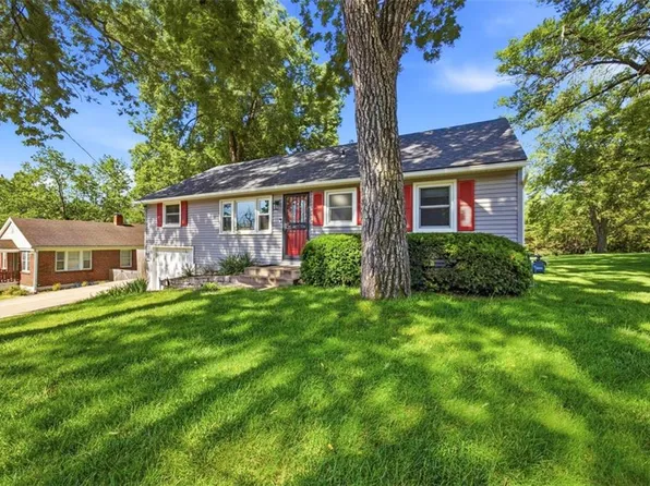 4816 Goodman St, Overland Park, KS 66203