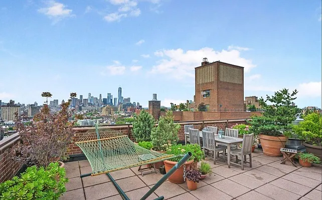 Sold by Douglas Elliman | media 25