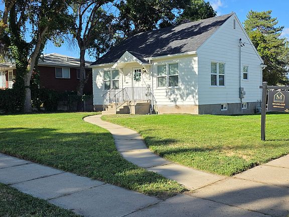 2nd image of 199 N Pinehurst Ave