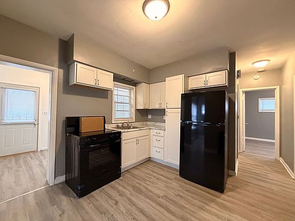 4th image of 21 N 14th St #59F739663